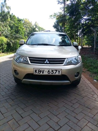 mistubishi-outlander-big-0