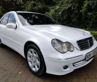 mercedes-benz-c200-small-0