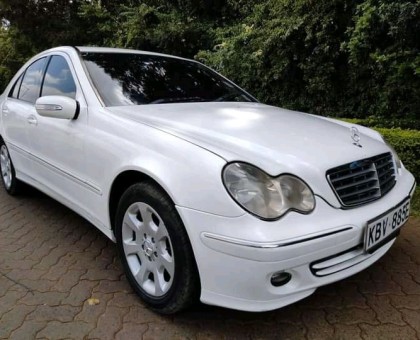Mercedes Benz C200