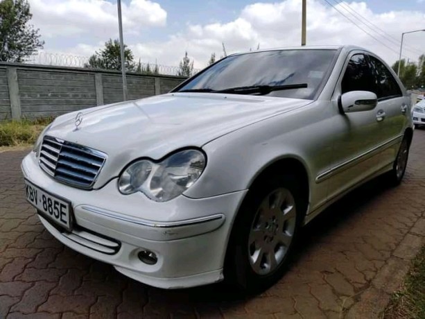 mercedes-benz-c200-big-1