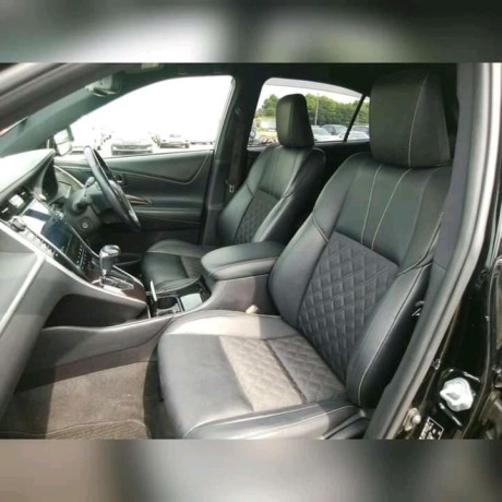 toyota-harrier-big-3