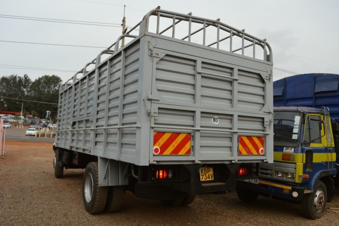 mitsubishi-fuso-big-8