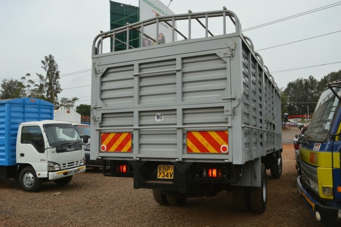 mitsubishi-fuso-big-4