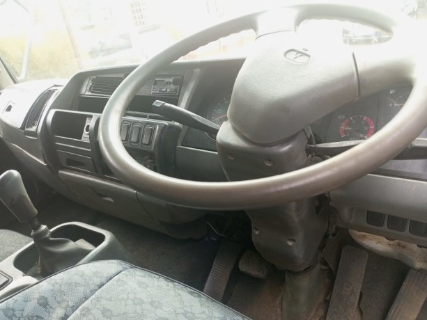 mitsubishi-fuso-big-2