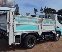 mitsubishi-fuso-canter-small-0