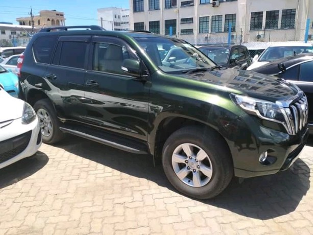 toyota-prado-big-1