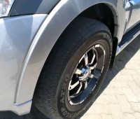 mistubishi-pajero-small-4