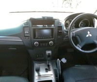 mistubishi-pajero-small-3