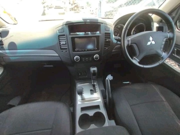 mistubishi-pajero-big-5