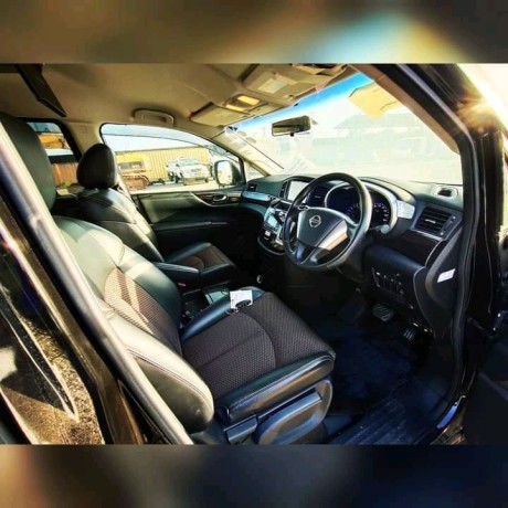 nissan-elgrand-big-4