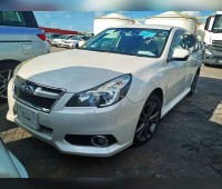 subaru-legacy-small-0