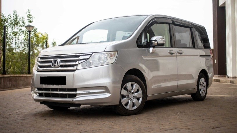 honda-stepwagon-big-0