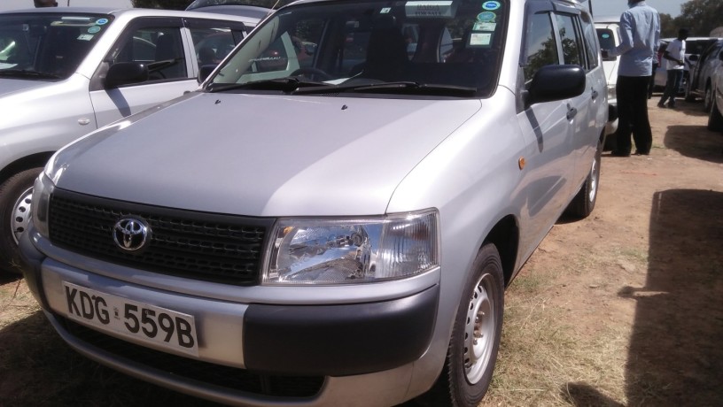 toyota-probox-big-0