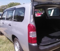 toyota-probox-small-4