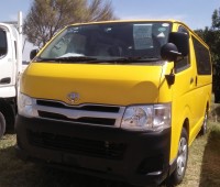 toyota-hiace-small-2