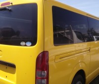 toyota-hiace-small-1