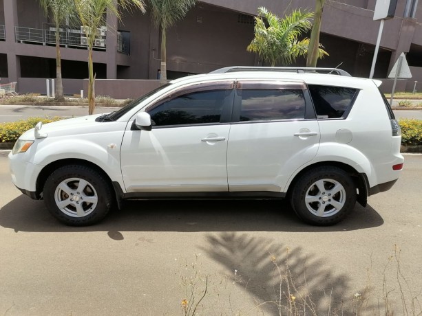 mitsubishi-outlander-big-2