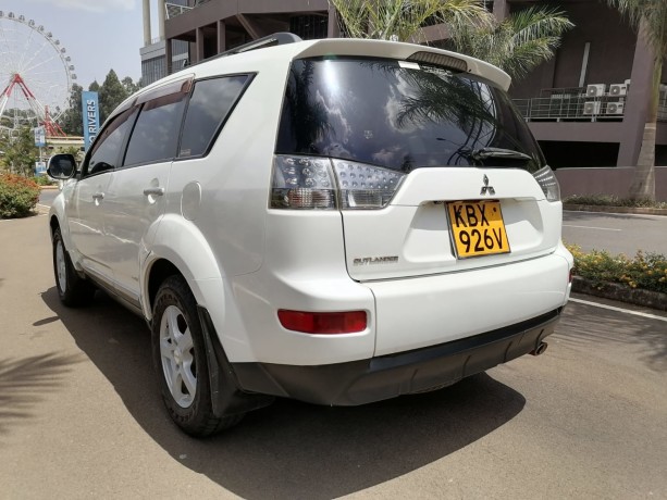 mitsubishi-outlander-big-3