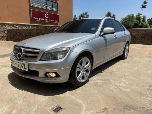 mercedez-benz-c200-kompressor-big-4