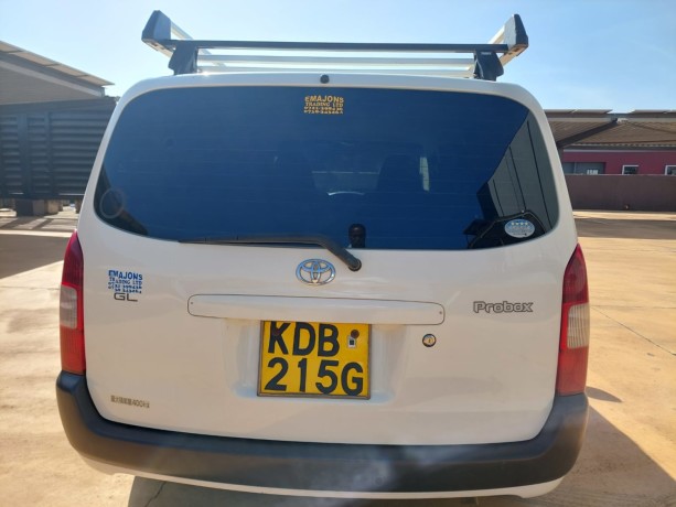 toyota-probox-big-3