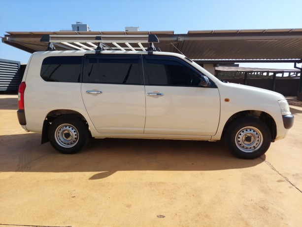toyota-probox-big-2