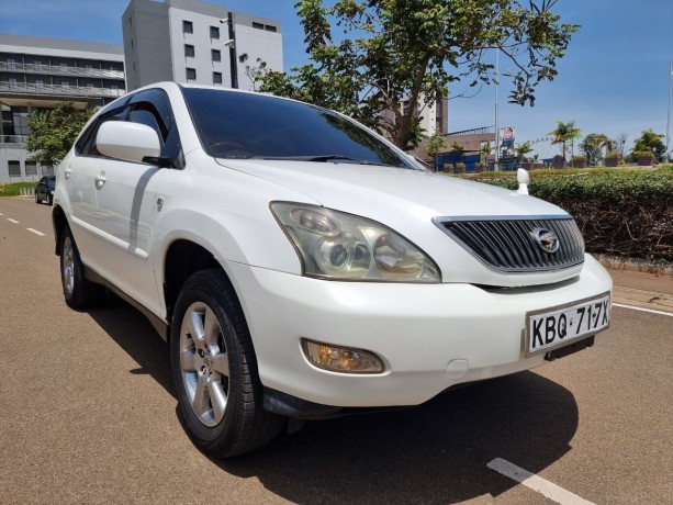 toyota-harrier-big-5