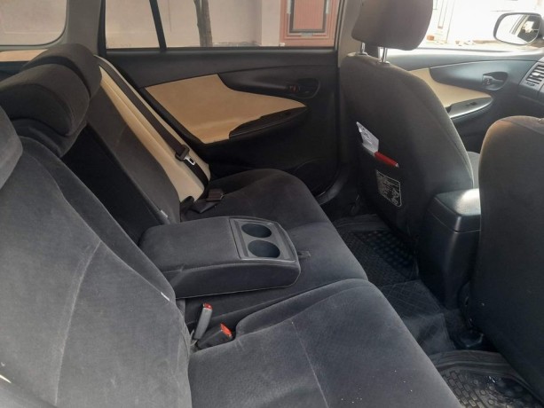 toyota-fielder-big-3