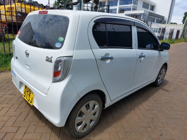 daihatsu-mira-big-1