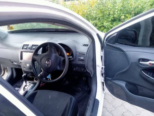 toyota-fielder-big-6