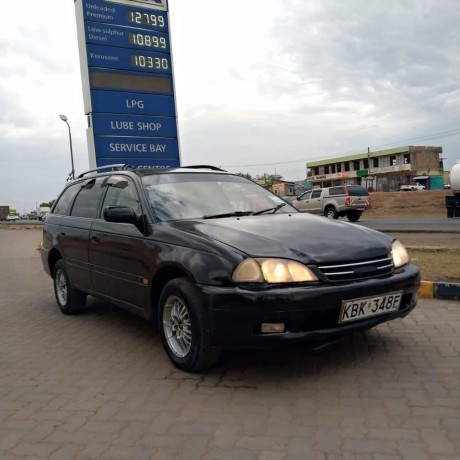 toyota-caldina-big-0