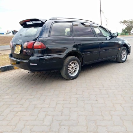 toyota-caldina-big-6