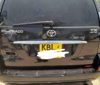 toyota-prado-small-4