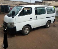 nissan-caravan-small-3