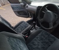 toyota-carina-small-4