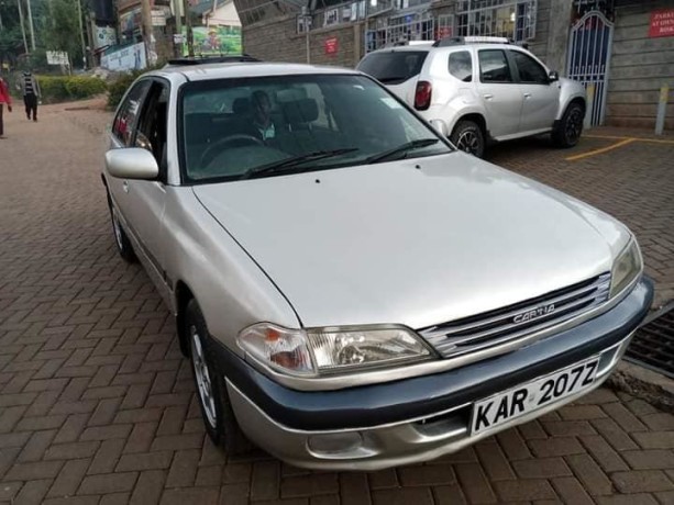 toyota-carina-big-1