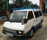 nissan-vannette-small-5