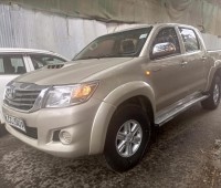 toyota-hilux-small-5