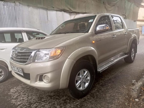 toyota-hilux-big-5
