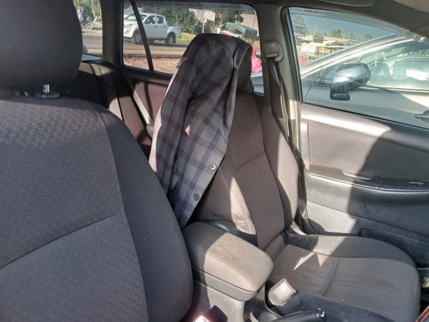 toyota-fielder-big-6