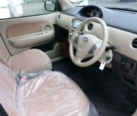 toyota-sienta-small-4