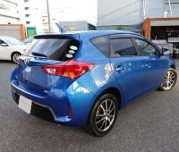 toyota-auris-small-2