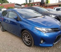 toyota-auris-small-4