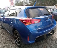 toyota-auris-small-1