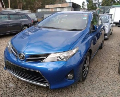 Toyota auris