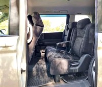 honda-stepwagon-small-4