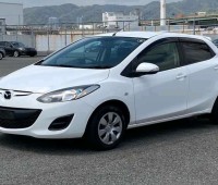 mazda-demio-small-4
