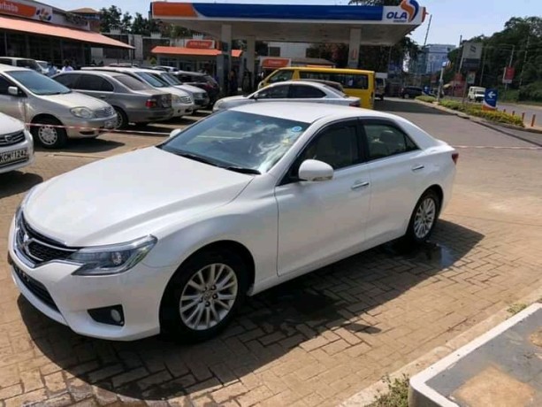 toyota-mark-x-big-3