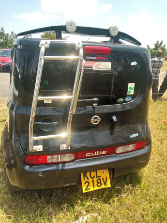 nissan-cube-big-1