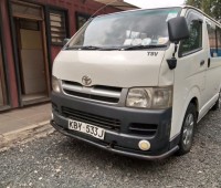 toyota-hiace-small-2