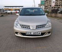 nissan-tiida-small-4